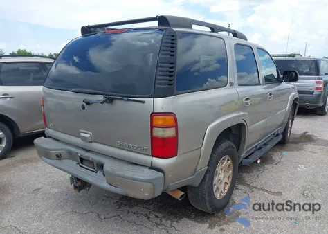 2003 Chevrolet Tahoe Z71 z USA, uszkodzony, nr VIN 1GNEK13Z33R304074